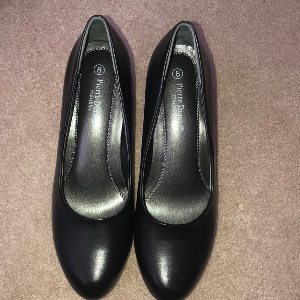 Shoes - Picture 2 of 3